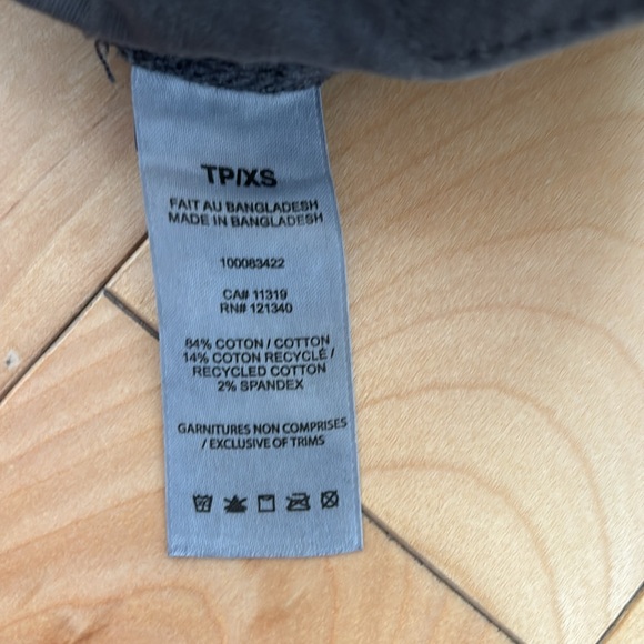 Cargo pant from Garage, size (xs) but it run big. Color: gray - Picture 6 of 6